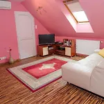 Kaman Vendeghaz Apartment Alsopahok