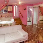 Kaman Vendeghaz Apartment *