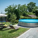Apartment Kaman Vendeghaz Alsopahok