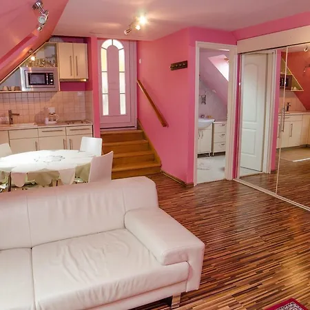 Kaman Vendeghaz Apartament *