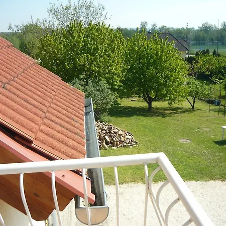 Kaman Vendeghaz Apartament